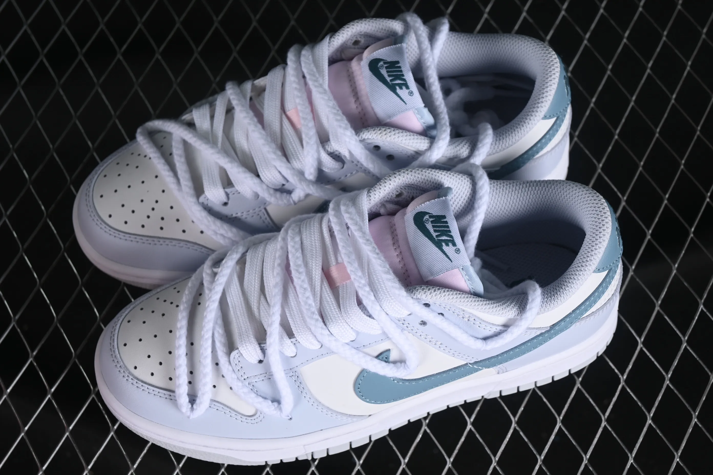 All Categories Nk SB Dunk Series Nk SB Dunk Low Low-top Sneakers Nk Dunk Low Nattiberry Summer Style Campus Style Year of the Dragon Limited Simple SB Strappy Low-top Casual Sneakers FD1232-002